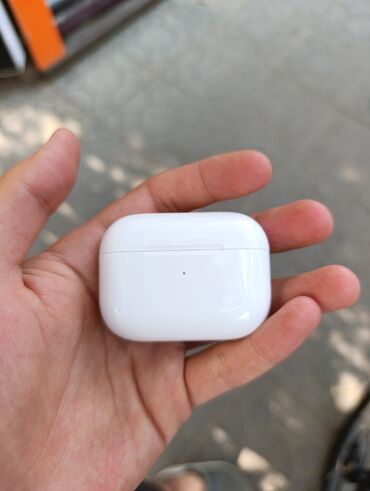рация б у: Airpods pro 2 
коробка есть

Торг уместен 
По всем вопросам по номеру