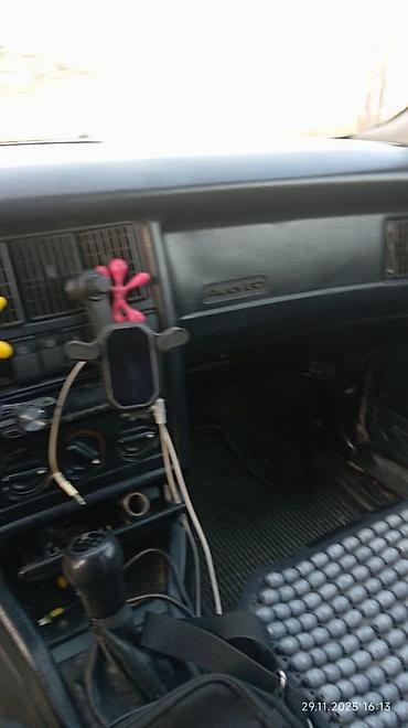 Audi: Audi 80: 1992 г., 2 л, Механика, Бензин, Седан — 9