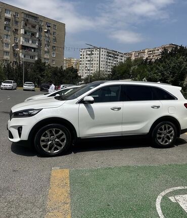 afdamabil ve xususi texnka: Xanım şoferdi ayle uşaq Şofiri ola biler etibarlı güvenilir xanımdi