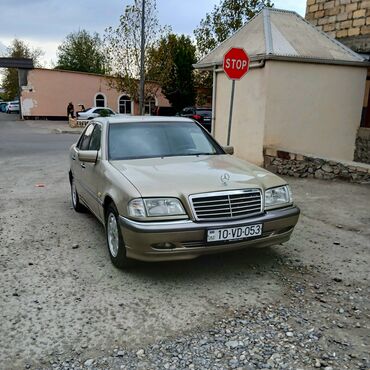 Mercedes-Benz: Mercedes-Benz C 200: 2 l | 1999 il Sedan — 7