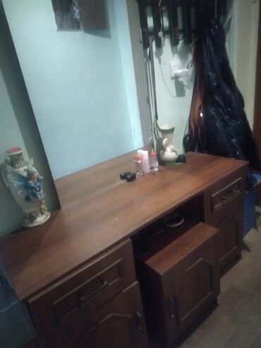 qapi ikinci əl: Б/у, Прямой шкаф, Азербайджан