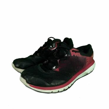 Women's Sneakers and athletic shoes: Adidas, 39 — 2
