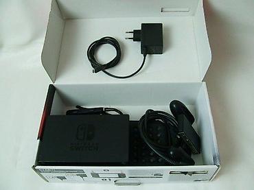 Nintendo Switch: Uz konzolu dolazi:

Naponski adapter

Original futrola (nova) — 15
