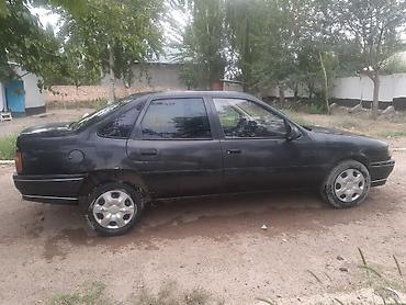 мтз 92 п: Opel Vectra: 1992 г., 1.6 л, Механика, Бензин, Седан — 1