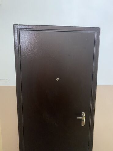 бранированные двери: Входная дверь, Металл, Левостороний механизм, Б/у, 200 * 90, Самовывоз