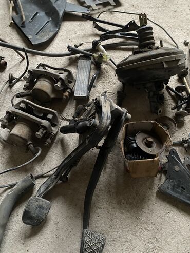 Другие автозапчасти: Мерседес 190 Нет 2.0бензин двигатель продан Есть коробка 4 ступ Есть — 30