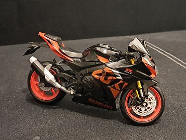 Umetnost i kolekcionarstvo: Motor SUZUKI GSX-R1000R 2021 1:12 - NOVO NOVO! Vrhunski odradjen — 9