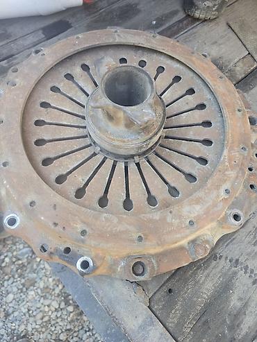 Двигатели, моторы и ГБЦ: Запчасти для дизельного двигателя (набор) Состав: - Две головки блока — 22