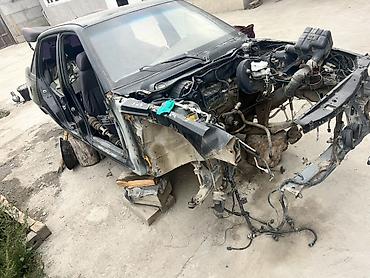 бампер e39: Кузов автомобиля под разбор/на запчасти. Описание: - Тип: седан, 4 — 1