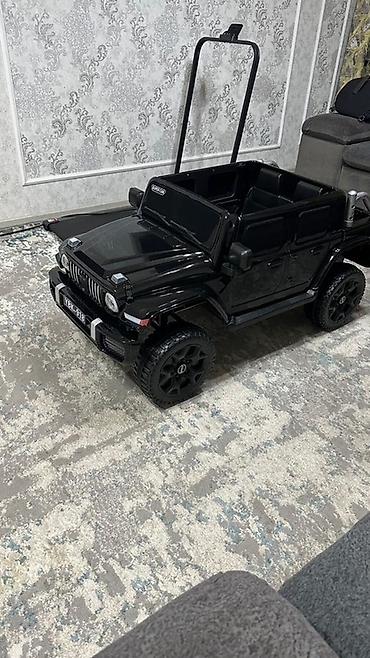 Детский электромобиль-внедорожник (двухместный макет Jeep-стиля), цвет