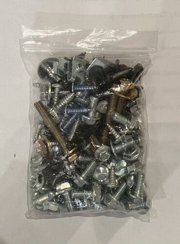 Скутеры: Различные оригинальные запчасти для скутеров Honda Dio и Suzuki. В — 22