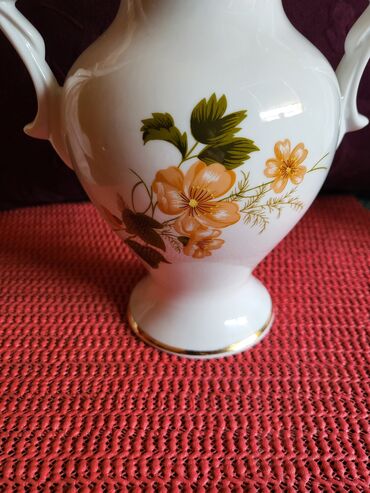 Ostali kućni dekor: Vaza nova 70te Zajecar porcelan. Vaza visina. 21cm — 5