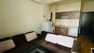 Künc divan, İşlənmiş, Açılan, Bazasız, Parça, Çatdırılma yoxdur