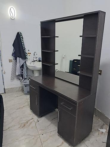 tibbi rəf: Salon üçün vizaj/berber masa güzgü ilə - Material: tünd qəhvəyi — 4
