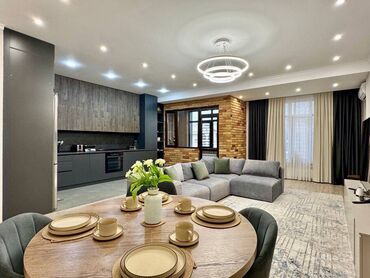 агентства недвижимости бишкек список: 3 комнаты, 125 м², Элитка, 11 этаж, Дизайнерский ремонт