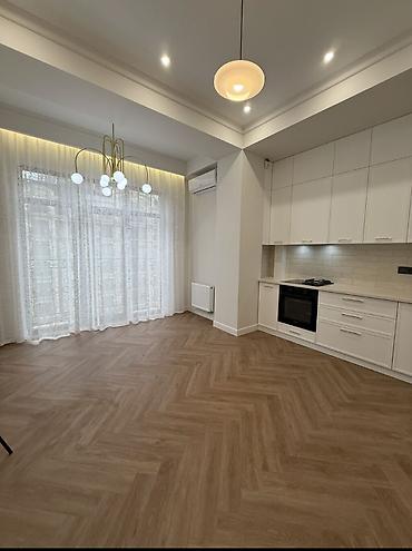 Квартиры: Асанбай🏡 в ЖК «Французский квартал» Сдаю 2 ком кв # 80 м2 • 6 этаж • — 5