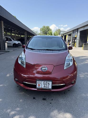 range rover 2022: Nissan Leaf: 2013 г., Робот, Электромобиль, Хэтчбэк — 2