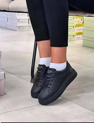 Patike: Ženske patike – više modela - Dizajn: klasične niske patike sa — 2