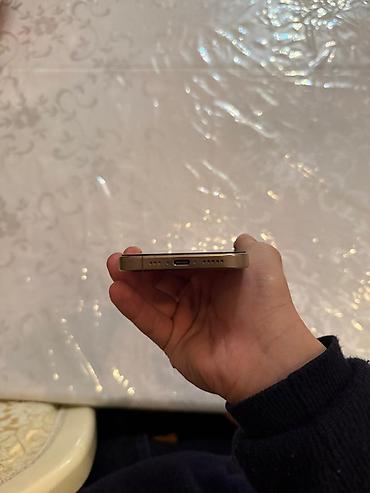 pes 2023 mobile: IPhone 16 Pro, 128 GB, Qızılı, Face ID — 3