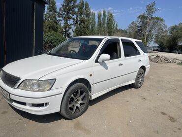 Toyota: Toyota Vista: 2001 г., 2 л, Типтроник, Бензин, Кроссовер