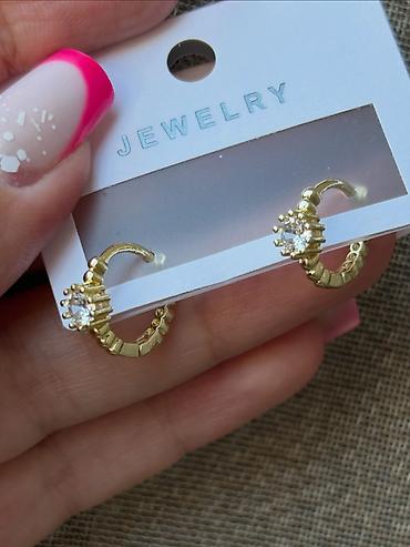 Aksesuarlar: Sırğalar tək qiymət -3,50azn Təsvir: - Rənglər: rose gold,qızıl,gümüş — 4