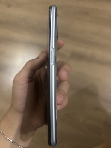 Видеоигры и приставки: Realme 8, 128 ГБ, цвет - Серый, Сенсорный, Отпечаток пальца, Face ID