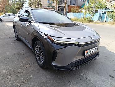 bz4: Toyota bZ4X: 2022 г., 0.1 л, Автомат, Электромобиль, Кроссовер — 1