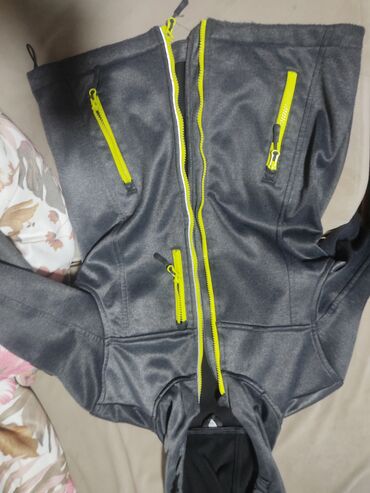 Kurtkalar: Uşaq üçün kapüşonlu yüngül gödəkçə firuze rəngdə.boz isə içi isti — 11