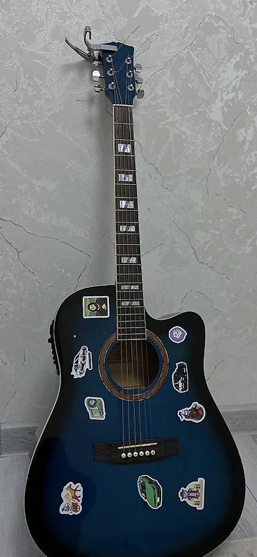 Гитары: Электроакустическая гитара с вырезом (cutaway), цвет – синий градиент — 9