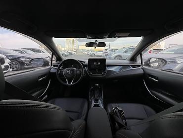 levin: Toyota Corolla: 2020 г., 1.8 л, Вариатор, Гибрид, Седан — 10