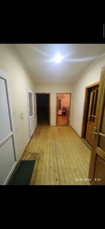 Həyət evləri və villaların satışı: 3 sot torpaqda 5 otaqlı həyət evi satılır Əfqan baglarinda. Reyal — 12