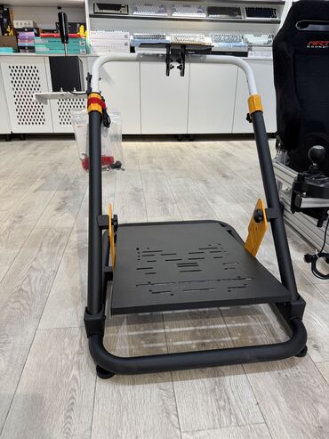 Другие аксессуары для компьютеров и ноутбуков: Pxn A11 Стойка каркас для установки игрового руля Подойдёт Logitech — 5