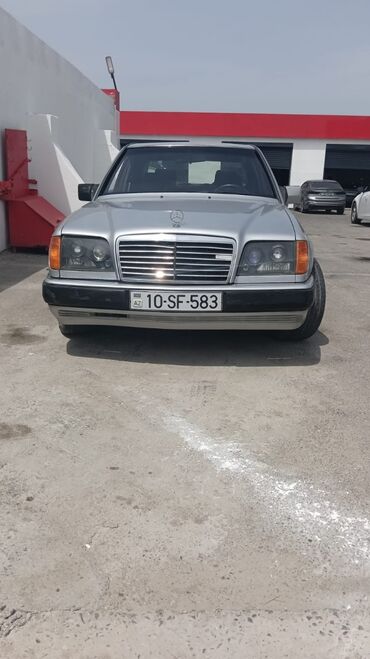 Mercedes-Benz: Mercedes-Benz E 320: 3.2 l | 1993 il Sedan lalafo.az -da Mercedes-Benz: Mercedes-Benz E 320: 3.2 l | 1993 il Sedan
