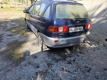 Toyota: Toyota Ipsum: 1997 г., 2 л, Механика, Дизель, Минивэн — 4