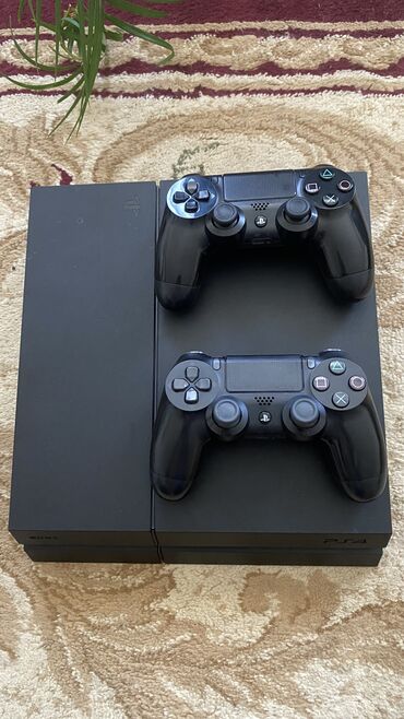 sony ps3 games: Продаю Плейстейшн 4 Состояние идеальное ✅ Все рабочее В комплекте 2