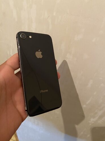 Apple iPhone: IPhone 8, 64 GB, Space Gray, Barmaq izi, Simsiz şarj