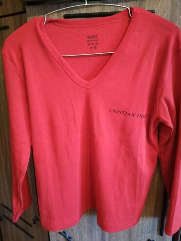 Köynək və bluzalar: Koftaların hər biri 1 manatdan, razmer S(36). Ünvan Azadlıq -da lalafo.az — 10 Köynək və bluzalar: Koftaların hər biri 1 manatdan, razmer S(36). Ünvan Azadlıq — 10