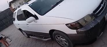 карпаты взлом: Автомобиль компакт‑кроссовер/универсал 5‑дверный, белый с темно‑серым — 2