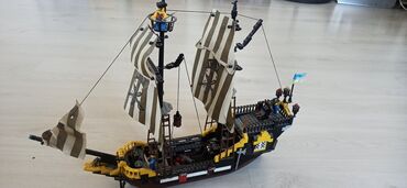 детский спортивный: Лего пиратский Брик вместе с фигурками отдам за 1700 сом