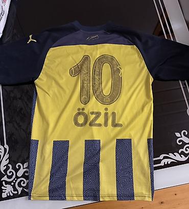 galatasaray forma satışı: Fenerbahçe futbol forması – Puma, “AVIS” sponsor loqolu - Rəng və — 2