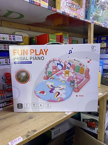 Развивающий коврик с пианино Fun Play Pedal Piano (Pink) - Для детей