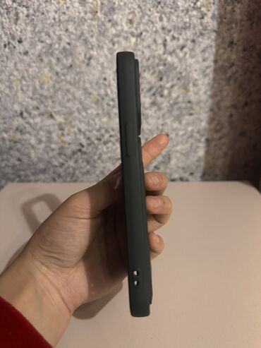 Чехлы: Набор чехлов для iPhone с крупным вырезом под блок камер. В — 7