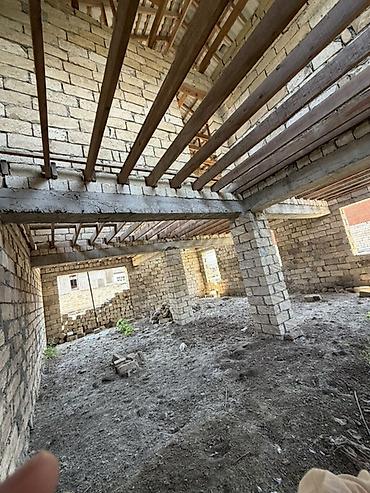 6 mikrorayon: 2 mərtəbəli yarımçıq tikili – fərdi yaşayış evi - Daş konstruksiya — 5