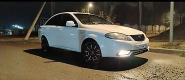 Daewoo: Daewoo Gentra: 1.5 l | 2014 il Sedan — 3