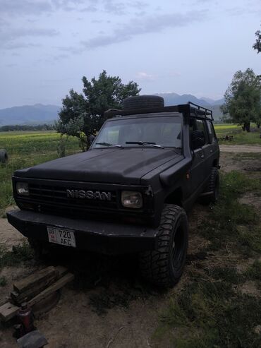домкрат для авто: Nissan Patrol: 1989 г., 3.3 л, Механика, Дизель, Жол тандабас