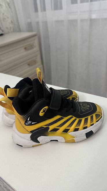 Другие детские вещи: Детская одежда брали в Дубаи, новое и б/у, цены от 100размер вещей — 61