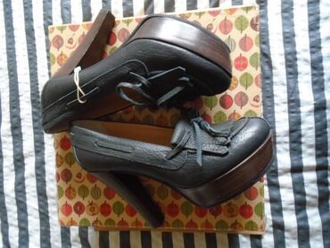 Salonke: Salonke, 39 — 4