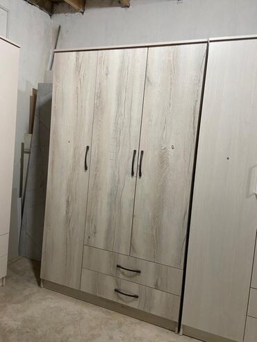 Шкафы для одежды: Шкаф 
Доставка по городу бесплатно