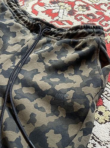 armani часы: Мужские брюки, M, Nike, Б/у, цвет - Зеленый — 2