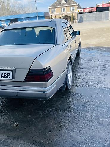 Mercedes-Benz: Mercedes-Benz W124: 1990 г., 2 л, Механика, Бензин, Седан — 4